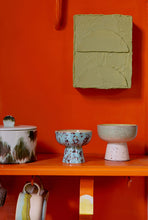 Afbeelding in Gallery-weergave laden, 70s ceramics: tapas bowl on base L, slush
KST0183